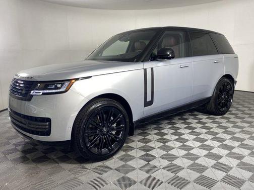 2025 Land Rover Range Rover P530 SE