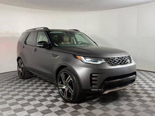 2026 Land Rover Discovery Tempest Edition