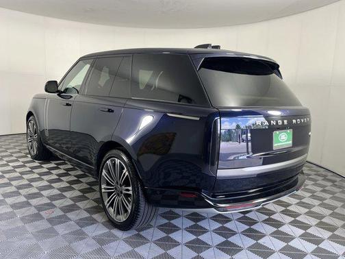2023 Land Rover Range Rover P400 SE