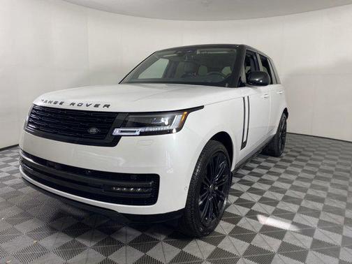 2025 Land Rover Range Rover P530 SE