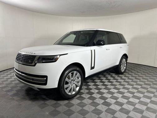 2025 Land Rover Range Rover P550e SE