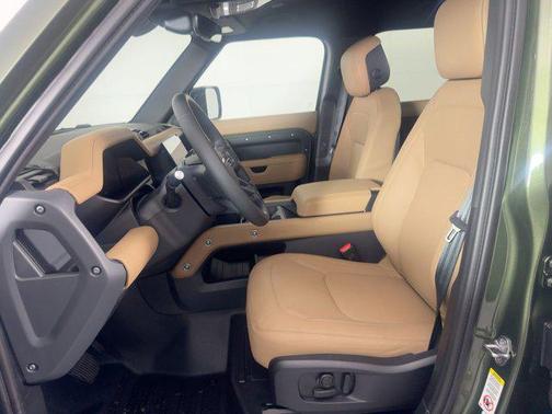 2026 Land Rover Defender P400 X-Dynamic SE