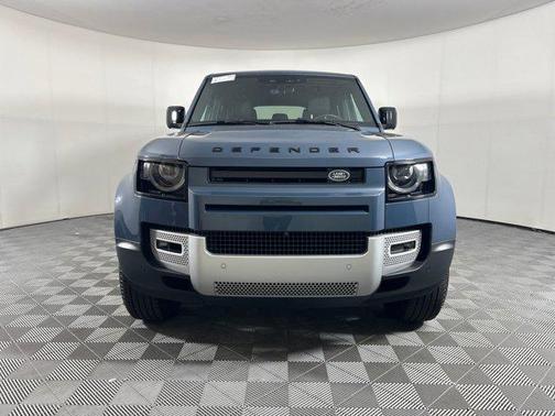 2025 Land Rover Defender 110 P300