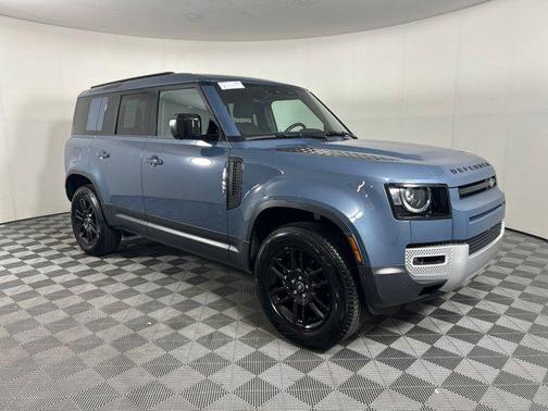 2025 Land Rover Defender 110 P300