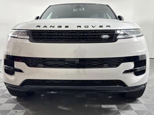 Borasco Grey Metallic 2026 Land Rover Range Rover Sport SE
