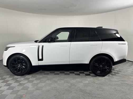 2025 Land Rover Range Rover P400 SE