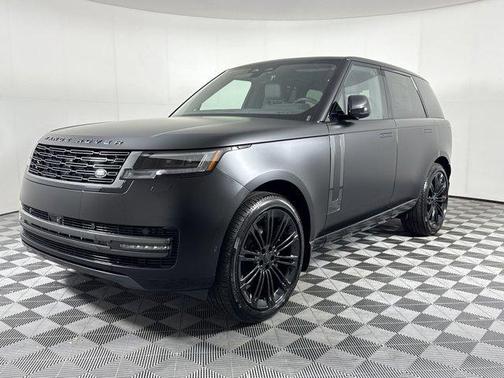 Obsidian Black SV Bespoke Ultra Metallic Satin 2026 Land Rover Range Rover P400 SE