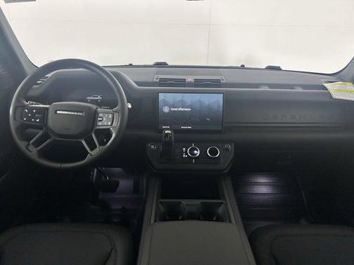 2025 Land Rover Defender 110 P400 X-Dynamic SE