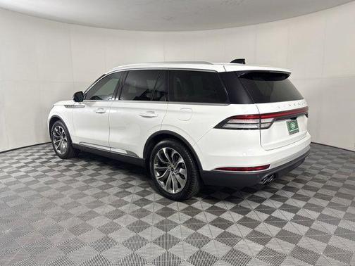 White 2025 Lincoln Aviator Reserve
