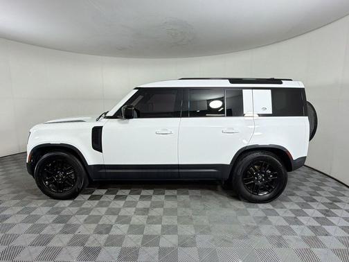 Fuji White 2024 Land Rover Defender 110 P300