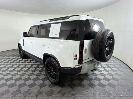 Fuji White 2024 Land Rover Defender 110 P300