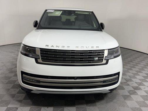 2026 Land Rover Range Rover P530 SE 7 Seat