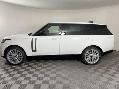 2026 Land Rover Range Rover P530 SE 7 Seat