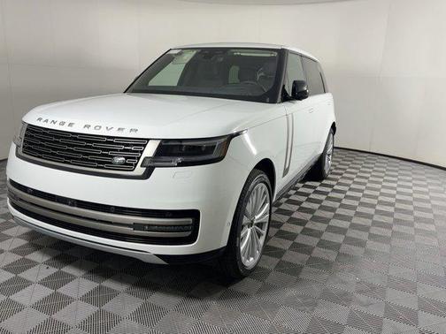 2026 Land Rover Range Rover P530 SE 7 Seat