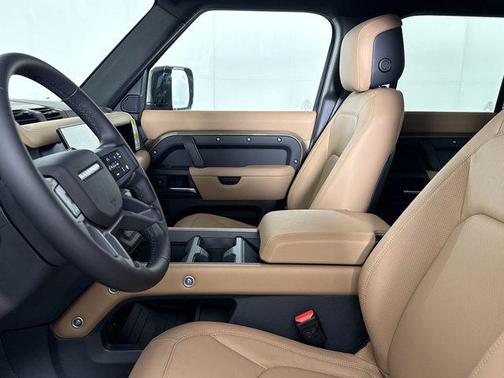 Gondwana Stone Metallic 2026 Land Rover Defender P400 X-Dynamic SE