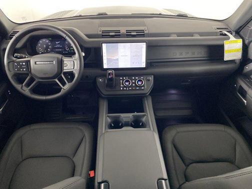 2025 Land Rover Defender 110 P400 S