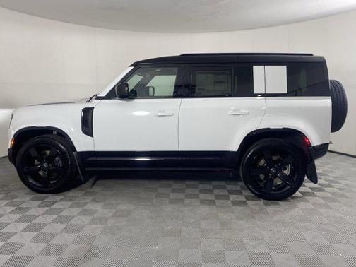 2025 Land Rover Defender 110 P400 X-Dynamic SE