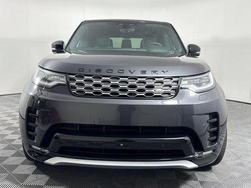 2024 Land Rover Discovery P360 Metropolitan Edition