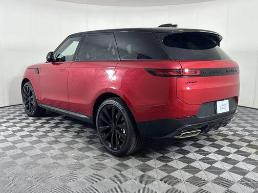 Firenze Red Metallic 2026 Land Rover Range Rover Sport SE
