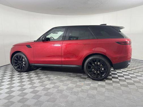 Firenze Red Metallic 2026 Land Rover Range Rover Sport SE