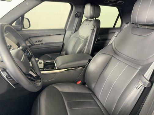 2023 Land Rover Range Rover Sport SE
