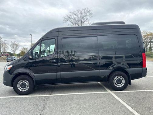 2024 Mercedes-Benz Sprinter 2500 Standard Roof