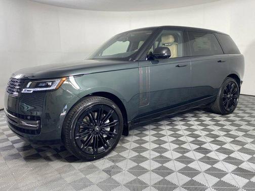 2025 Land Rover Range Rover P530 SE 7 Seat