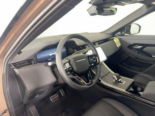 2026 Land Rover Range Rover Evoque Dynamic SE
