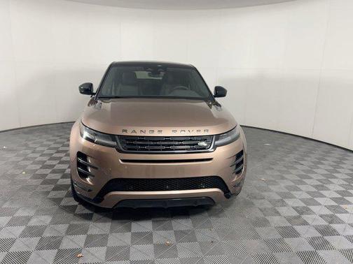 2026 Land Rover Range Rover Evoque Dynamic SE