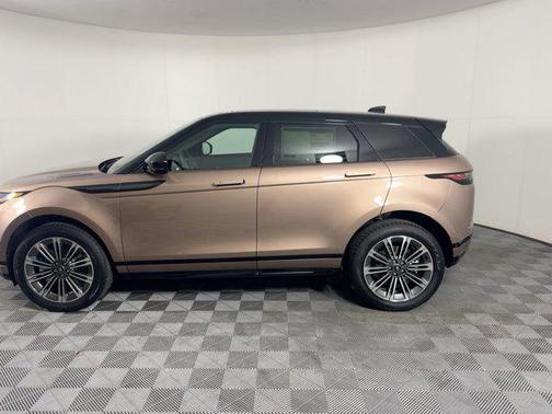 2026 Land Rover Range Rover Evoque Dynamic SE