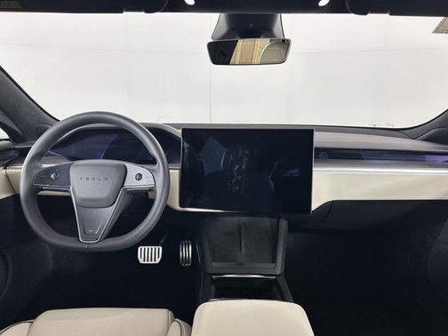 2023 Tesla Model S Plaid