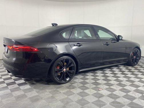 2022 Jaguar XF R-Dynamic SE P300 AWD Automatic