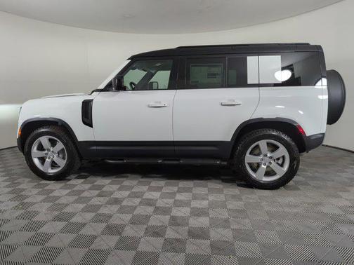 2025 Land Rover Defender 110 P400 S