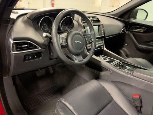 2018 Jaguar F-PACE 35t Premium