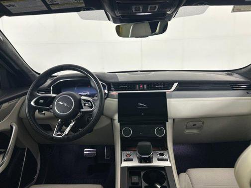 2023 Jaguar F-PACE SVR P550 AWD Automatic