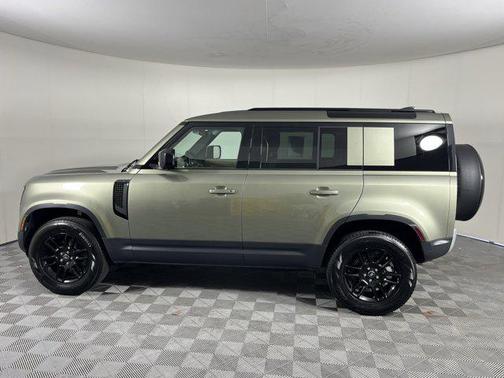 2025 Land Rover Defender 110 P300