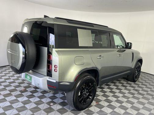 2025 Land Rover Defender 110 P300