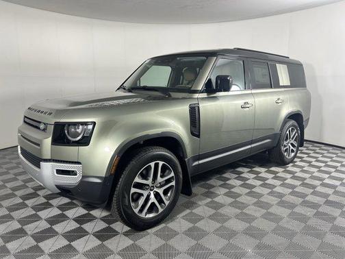 2025 Land Rover Defender 130 P400 S
