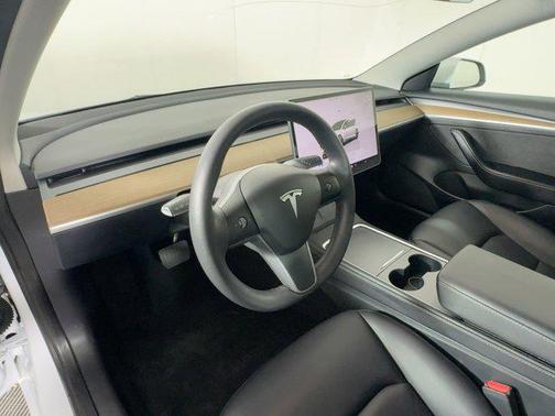 2022 Tesla Model 3 Standard Range