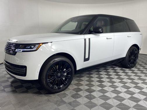 2025 Land Rover Range Rover P530 SE