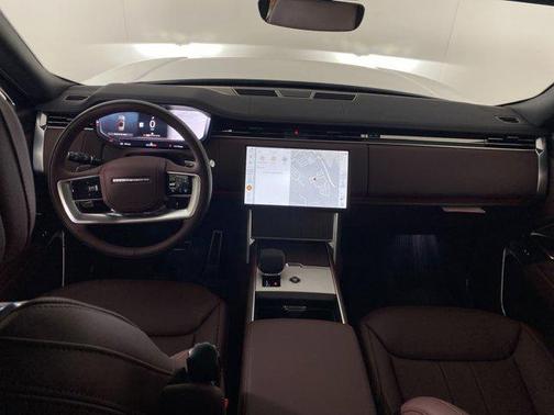 2025 Land Rover Range Rover P530 SE