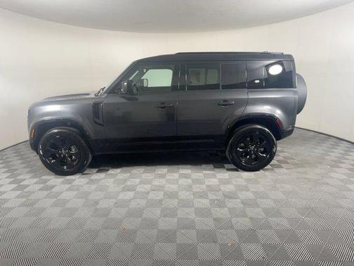 2023 Land Rover Defender 110 X-Dynamic SE