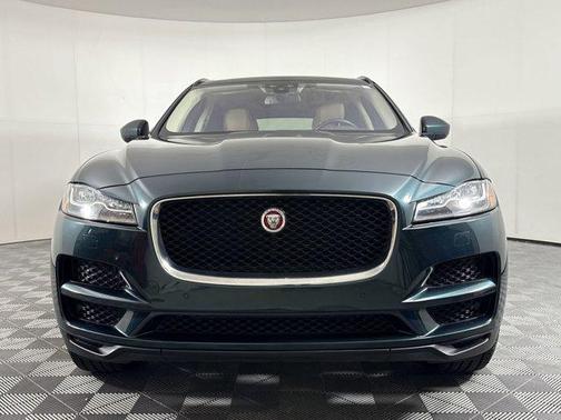 2017 Jaguar F-PACE 35t Prestige