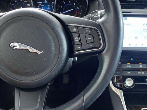 2017 Jaguar XE 35t First Edition