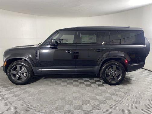2025 Land Rover Defender 130 P400 S