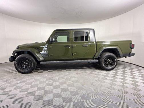 Sarge Green Clearcoat 2021 Jeep Gladiator Willys 4x4