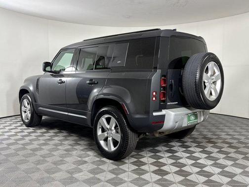 2024 Land Rover Defender 110 P300