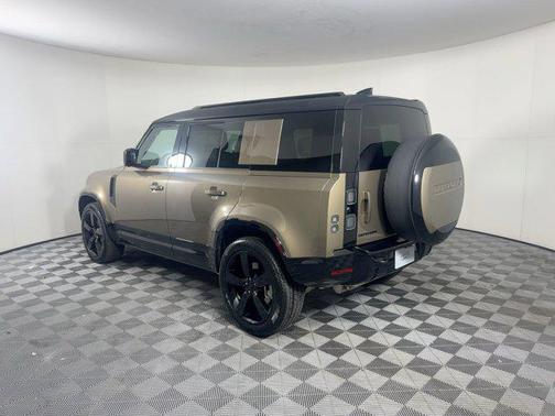 2026 Land Rover Defender P400 X-Dynamic SE