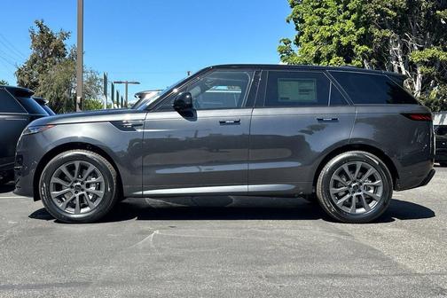 Carpathian Grey Premium Metallic 2026 Land Rover Range Rover Sport SE