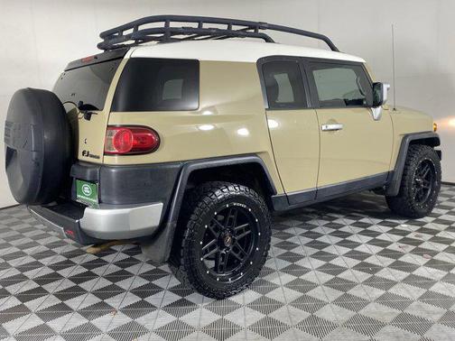 2011 Toyota FJ Cruiser Base